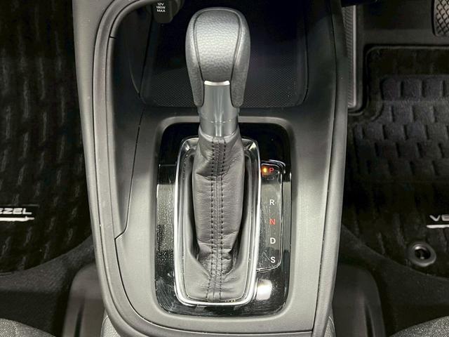 ヴェゼル Ｇ　４ＷＤ　寒冷地仕様　純正エンジンスターター　純正９インチナビ　フルセグＴＶ　Ｂｌｕｅｔｏｏｔｈ　バックカメラ　衝突被害軽減ブレーキ　シートヒーター　前後ドライブレコーダー　冬タイヤ付　ワンオーナー（33枚目）