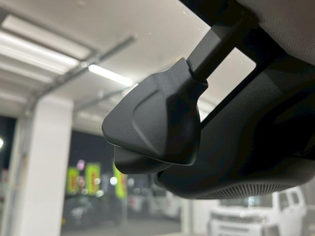 ヴェゼル Ｇ　４ＷＤ　寒冷地仕様　純正エンジンスターター　純正９インチナビ　フルセグＴＶ　Ｂｌｕｅｔｏｏｔｈ　バックカメラ　衝突被害軽減ブレーキ　シートヒーター　前後ドライブレコーダー　冬タイヤ付　ワンオーナー（37枚目）