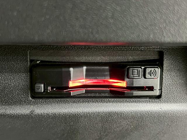 ジムニー ＸＣ　４ＷＤ　純正８インチナビ　フルセグＴＶ　Ｂｌｕｅｔｏｏｔｈ　ＣＤ　ＤＶＤ　クルーズコントロール　シートヒーター　衝突被害軽減ブレーキ　レーンキープアシスト　ドライブレコーダー　ＬＥＤヘッドライト（37枚目）
