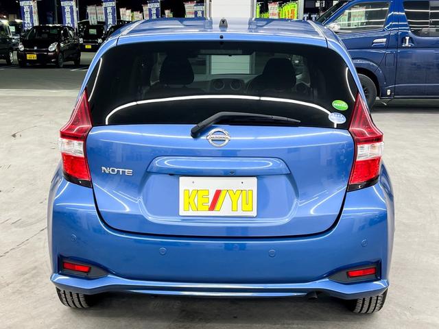 ノート X 2WD 全方位カメラ 冬タイヤアルミセット付 デジタルインナーミラー 衝突被害軽減ブレーキ 純正CDオーディオ レーンキープアシスト ドライブレコーダー LEDヘッドライト コーナーセンサー(10枚目)