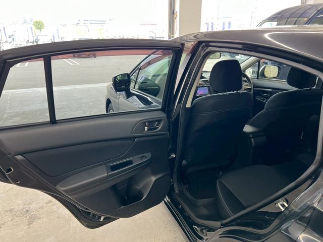 インプレッサスポーツ 2.0iアイサイト 4WD 寒冷地仕様 純正ナビ バックカメラ フルセグTV Buletooth DVD 衝突被害軽減ブレーキ レーンキープアシスト HIDヘッドライト ETC アイドリングストップ スペアキー 禁煙車(17枚目)