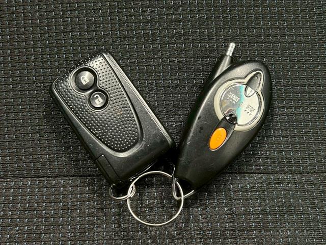 ムーヴコンテ カスタム X VS 4WD 純正エンジンスターター 冬タイヤアルミセット 社外ナビ フルセグTV Buletooth DVD アイドリングストップ 社外アルミホイール スマートキー 電動格納ミラー 保証書 オートエアコン(34枚目)