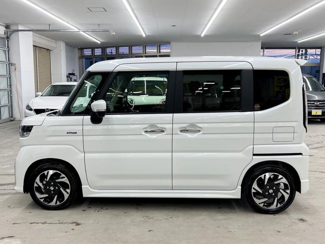 スペーシアカスタム ハイブリッドXSターボ 4WD 届出済未使用車 スズキコネクト対応純正9インチナビ アラウンドビューモニター フルセグTV Bluetooth 両側電動スライドドア シートヒーター 衝突被害軽減ブレーキ ステアリングヒーター(11枚目)