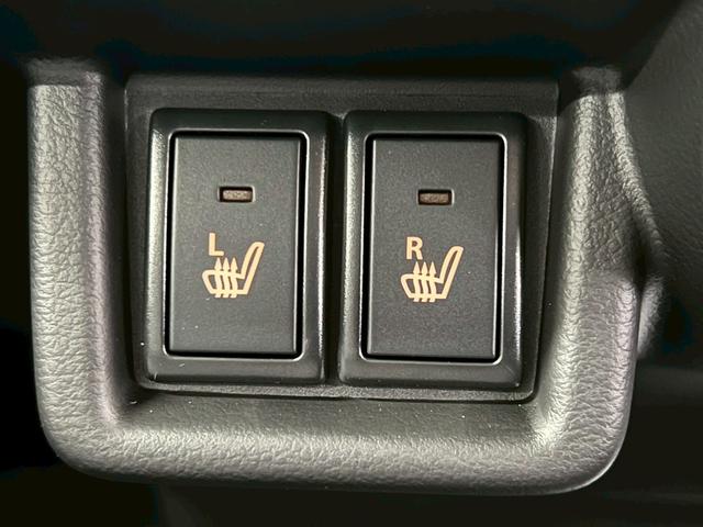 スペーシアカスタム ハイブリッドXSターボ 4WD 届出済未使用車 スズキコネクト対応純正9インチナビ アラウンドビューモニター フルセグTV Bluetooth 両側電動スライドドア シートヒーター 衝突被害軽減ブレーキ ステアリングヒーター(39枚目)