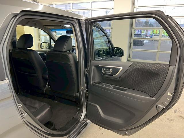 Ｎ－ＷＧＮカスタム Ｇ・ターボパッケージ　４ＷＤ　冬タイヤアルミセット　純正ディスプレイオーディオ　バックカメラ　Ｂｕｌｅｔｏｏｔｈ　ワンセグＴＶ　ＵＳＢ　ＣＤ　ハーフレザーシート　シートヒーター　ＨＩＤヘッドライト　クルーズコントロール（18枚目）