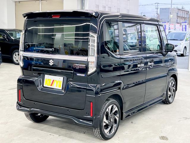 スペーシアカスタム ハイブリッドＸＳターボ　４ＷＤ　届出済未使用車　スズキコネクト対応純正９インチナビ　アラウンドビューモニター　フルセグＴＶ　Ｂｌｕｅｔｏｏｔｈ　両側電動スライドドア　シートヒーター　衝突被害軽減ブレーキ　ステアリングヒーター（4枚目）