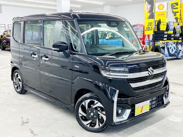 スペーシアカスタム ハイブリッドＸＳターボ　４ＷＤ　届出済未使用車　スズキコネクト対応純正９インチナビ　アラウンドビューモニター　フルセグＴＶ　Ｂｌｕｅｔｏｏｔｈ　両側電動スライドドア　シートヒーター　衝突被害軽減ブレーキ　ステアリングヒーター（7枚目）