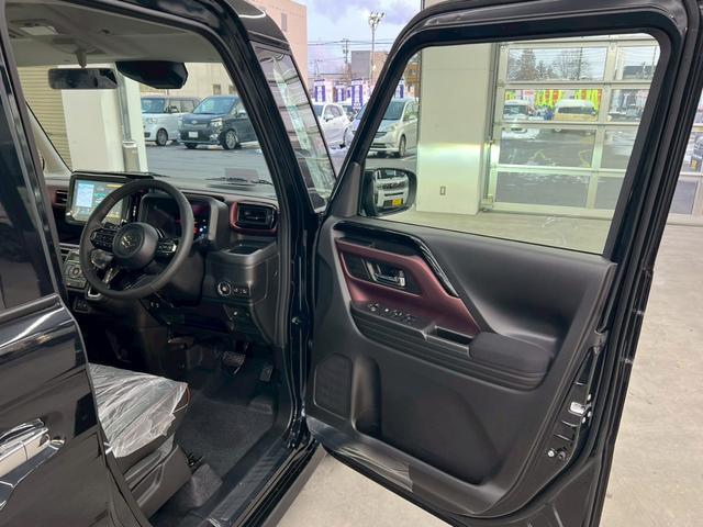 スペーシアカスタム ハイブリッドＸＳターボ　４ＷＤ　届出済未使用車　スズキコネクト対応純正９インチナビ　アラウンドビューモニター　フルセグＴＶ　Ｂｌｕｅｔｏｏｔｈ　両側電動スライドドア　シートヒーター　衝突被害軽減ブレーキ　ステアリングヒーター（13枚目）