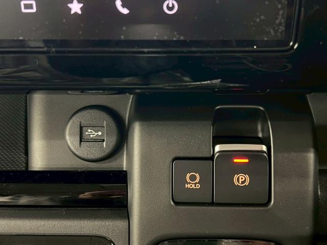 スペーシアカスタム ハイブリッドＸＳターボ　４ＷＤ　届出済未使用車　スズキコネクト対応純正９インチナビ　アラウンドビューモニター　フルセグＴＶ　Ｂｌｕｅｔｏｏｔｈ　両側電動スライドドア　シートヒーター　衝突被害軽減ブレーキ　ステアリングヒーター（39枚目）