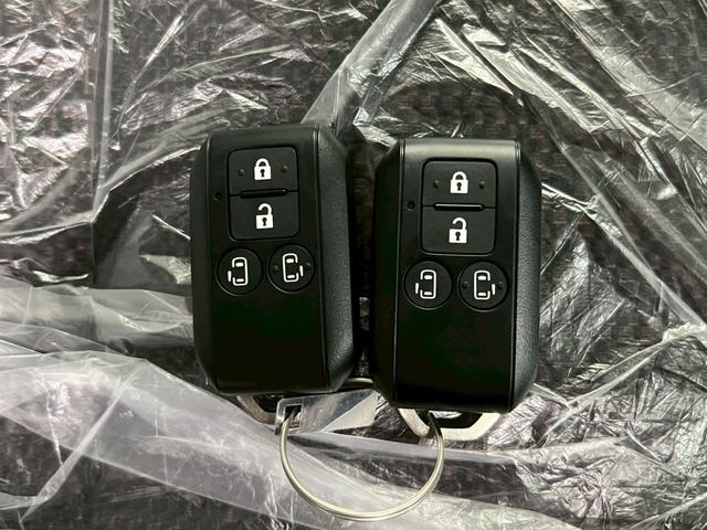 スペーシアカスタム ハイブリッドＸＳターボ　４ＷＤ　届出済未使用車　スズキコネクト対応純正９インチナビ　アラウンドビューモニター　フルセグＴＶ　Ｂｌｕｅｔｏｏｔｈ　両側電動スライドドア　シートヒーター　衝突被害軽減ブレーキ　ステアリングヒーター（41枚目）