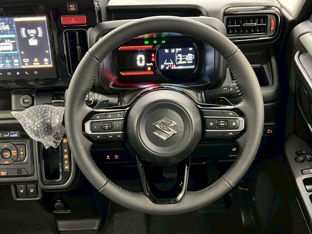 スペーシアギア ハイブリッドＸＺ　ターボ　４ＷＤ　届出済未使用車　スズキコネクト対応純正９インチナビ　アラウンドビューモニター　フルセグＴＶ　Ｂｌｕｅｔｏｏｔｈ　両側電動スライドドア　シートヒーター　衝突被害軽減ブレーキ　ステアリングヒーター（25枚目）