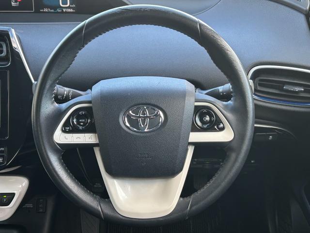 プリウス Sツーリングセレクション(2枚目)