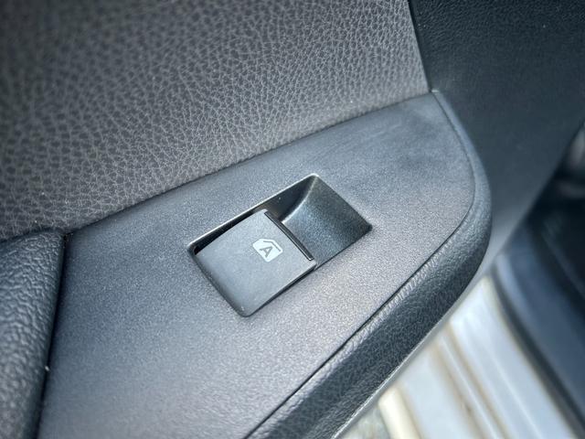 プリウス Sツーリングセレクション(38枚目)