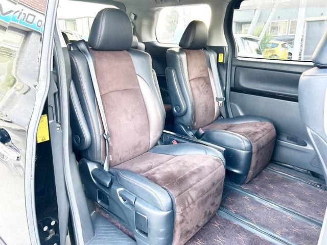 アルファード ３５０Ｓ　タイプゴールド　４ＷＤ　両側パワースライドドア　純正ナビ　フルセグＴＶ　バックカメラ　後席モニター　ハーフレザーシート　パワーバックドア　プッシュスタート　純正ＨＩＤ　クルーズコントロール　モデリスタアルミ　ＥＴＣ（14枚目）