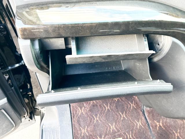 アルファード ３５０Ｓ　タイプゴールド　４ＷＤ　両側パワースライドドア　純正ナビ　フルセグＴＶ　バックカメラ　後席モニター　ハーフレザーシート　パワーバックドア　プッシュスタート　純正ＨＩＤ　クルーズコントロール　モデリスタアルミ　ＥＴＣ（69枚目）