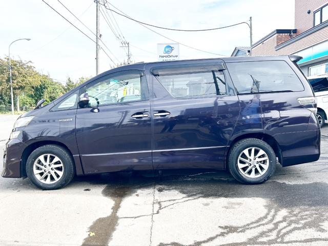 ヴェルファイアハイブリッド ＺＲ　４ＷＤ　本州仕入　ダブルサンルーフ　両側パワースライドドア　メーカーナビ　後席モニターフルセグＴＶ　バックカメラ　パワーバックドア　パワーシート　オットマンシート　１００Ｖ電源　クルーズコントロール（28枚目）