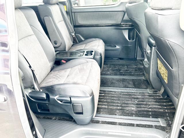 ヴェルファイアハイブリッド ＺＲ　４ＷＤ　本州仕入　ダブルサンルーフ　両側パワースライドドア　メーカーナビ　後席モニターフルセグＴＶ　バックカメラ　パワーバックドア　パワーシート　オットマンシート　１００Ｖ電源　クルーズコントロール（53枚目）