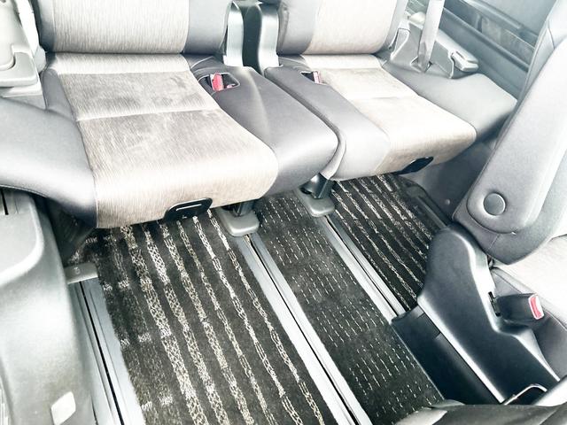 ヴェルファイアハイブリッド ＺＲ　４ＷＤ　本州仕入　ダブルサンルーフ　両側パワースライドドア　メーカーナビ　後席モニターフルセグＴＶ　バックカメラ　パワーバックドア　パワーシート　オットマンシート　１００Ｖ電源　クルーズコントロール（59枚目）