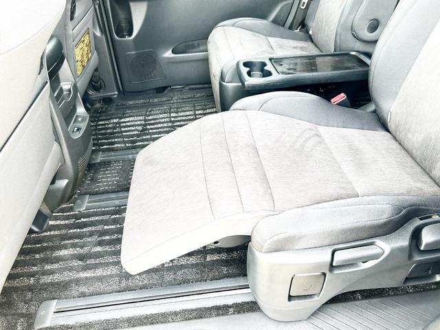 ヴェルファイアハイブリッド ＺＲ　４ＷＤ　本州仕入　ダブルサンルーフ　両側パワースライドドア　メーカーナビ　後席モニターフルセグＴＶ　バックカメラ　パワーバックドア　パワーシート　オットマンシート　１００Ｖ電源　クルーズコントロール（71枚目）