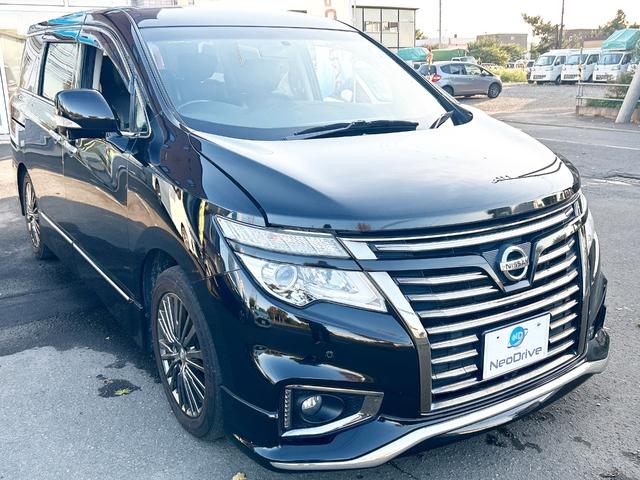 エルグランド ２５０ハイウェイスタープレミアムアーバンクロム　４ＷＤ　ワンオーナー　両側パワースライドドア　メーカーナビ　アラウンドビューモニター　後席モニター　本革シート　パワーバックドア　フルセグＴＶ　エンジンスターター　ＬＥＤヘッドライト　クルコン（20枚目）
