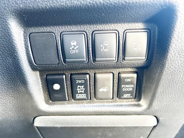 エルグランド ２５０ハイウェイスタープレミアムアーバンクロム　４ＷＤ　ワンオーナー　両側パワースライドドア　メーカーナビ　アラウンドビューモニター　後席モニター　本革シート　パワーバックドア　フルセグＴＶ　エンジンスターター　ＬＥＤヘッドライト　クルコン（28枚目）