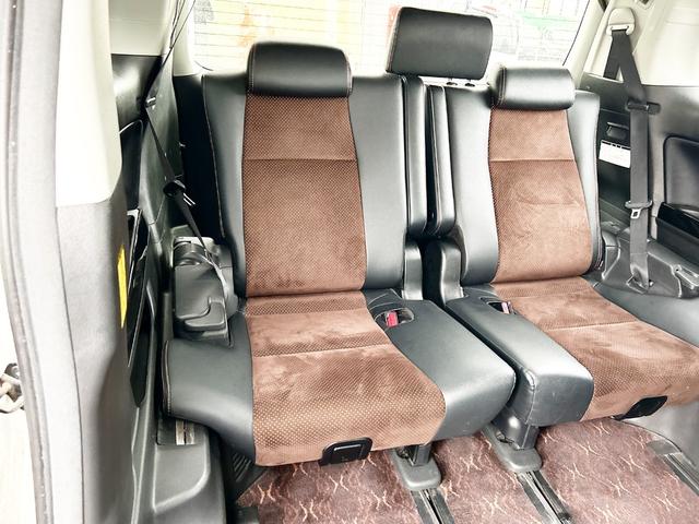 アルファード ２４０Ｓ　タイプゴールドＩＩ　４ＷＤ　本州仕入　両側パワースライドドア　パワーバックドア　メーカーＨＤＤナビ　フルセグＴＶ　後席モニター　ハーフレザーシート　純正アルミ　バックカメラ　ＥＴＣ　純正ドライブレコーダー　スマートキー（15枚目）