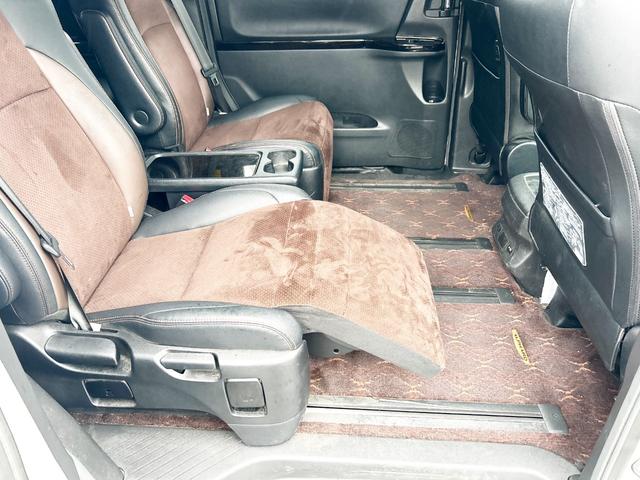 アルファード ２４０Ｓ　タイプゴールドＩＩ　４ＷＤ　本州仕入　両側パワースライドドア　パワーバックドア　メーカーＨＤＤナビ　フルセグＴＶ　後席モニター　ハーフレザーシート　純正アルミ　バックカメラ　ＥＴＣ　純正ドライブレコーダー　スマートキー（46枚目）