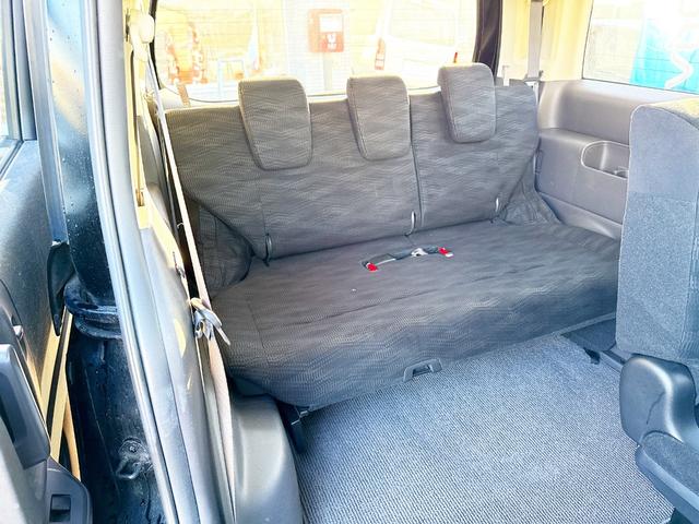 ステップワゴン Ｇ　Ｅセレクション　４ＷＤ　本州仕入　寒冷地仕様　純正ナビ　Ｂｌｕｅｔｏｏｔｈ接続　後席モニター　パワスラ　アイドリングストップ　社外アルミ　横滑り防止　スマートキー　３列シート　タイミングチェーン車　Ｂカメラ　フルセグ（14枚目）