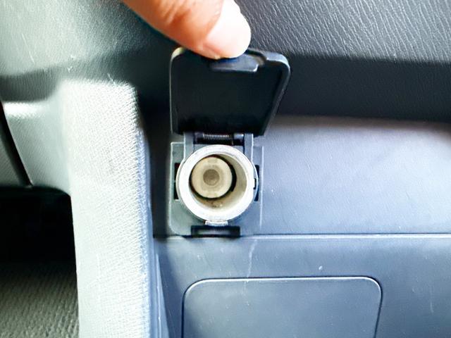 ステップワゴン Ｇ　Ｅセレクション　４ＷＤ　本州仕入　寒冷地仕様　純正ナビ　Ｂｌｕｅｔｏｏｔｈ接続　後席モニター　パワスラ　アイドリングストップ　社外アルミ　横滑り防止　スマートキー　３列シート　タイミングチェーン車　Ｂカメラ　フルセグ（39枚目）