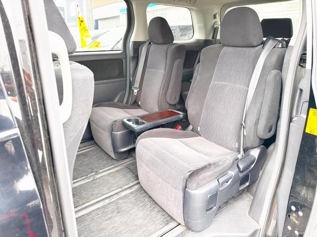 ヴェルファイア ２．４Ｚ　４ＷＤ　モデリスタエアロ　後期型　純正ナビ　後席モニター　パワースライド　２０ＡＷ　バックカメラ　３列シート　２列目オットマンシート　ＨＩＤ　スマートキー　ＭＴモード付　コーナーセンサー　ＥＴＣ（17枚目）