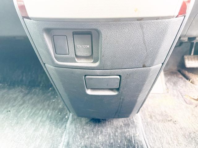 ヴェルファイア ２．４Ｚ　４ＷＤ　モデリスタエアロ　後期型　純正ナビ　後席モニター　パワースライド　２０ＡＷ　バックカメラ　３列シート　２列目オットマンシート　ＨＩＤ　スマートキー　ＭＴモード付　コーナーセンサー　ＥＴＣ（33枚目）