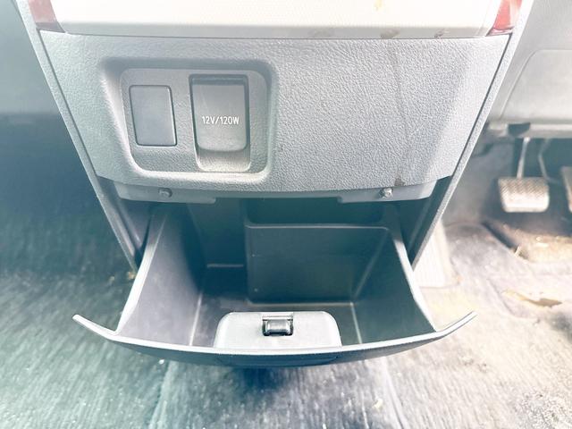 ヴェルファイア ２．４Ｚ　４ＷＤ　モデリスタエアロ　後期型　純正ナビ　後席モニター　パワースライド　２０ＡＷ　バックカメラ　３列シート　２列目オットマンシート　ＨＩＤ　スマートキー　ＭＴモード付　コーナーセンサー　ＥＴＣ（34枚目）