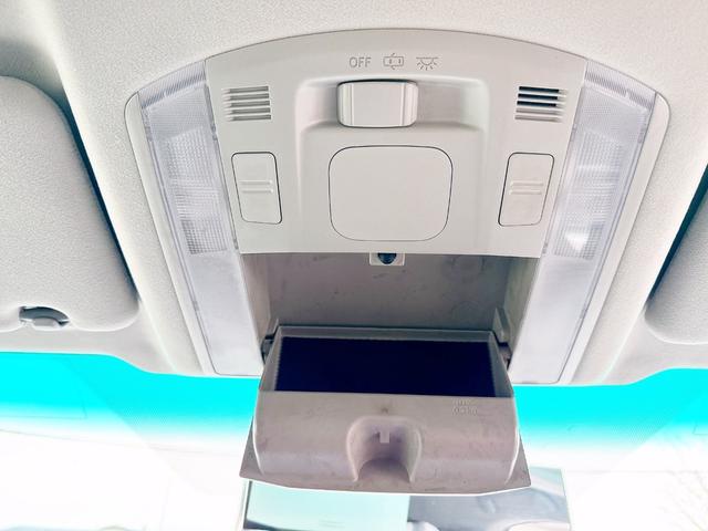 ヴェルファイア ２．４Ｚ　４ＷＤ　モデリスタエアロ　後期型　純正ナビ　後席モニター　パワースライド　２０ＡＷ　バックカメラ　３列シート　２列目オットマンシート　ＨＩＤ　スマートキー　ＭＴモード付　コーナーセンサー　ＥＴＣ（35枚目）