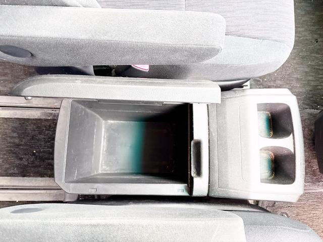 ヴェルファイア ２．４Ｚ　４ＷＤ　モデリスタエアロ　後期型　純正ナビ　後席モニター　パワースライド　２０ＡＷ　バックカメラ　３列シート　２列目オットマンシート　ＨＩＤ　スマートキー　ＭＴモード付　コーナーセンサー　ＥＴＣ（37枚目）