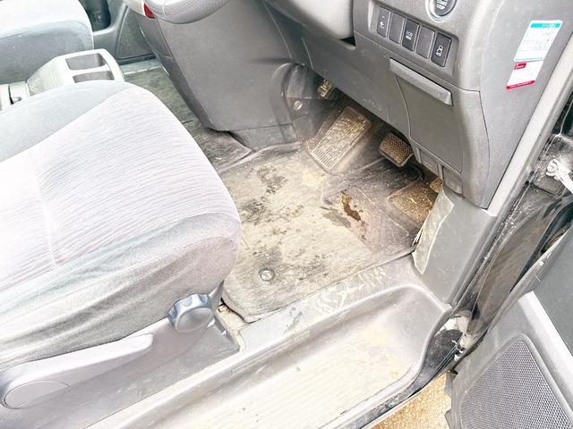 ヴェルファイア ２．４Ｚ　４ＷＤ　モデリスタエアロ　後期型　純正ナビ　後席モニター　パワースライド　２０ＡＷ　バックカメラ　３列シート　２列目オットマンシート　ＨＩＤ　スマートキー　ＭＴモード付　コーナーセンサー　ＥＴＣ（39枚目）