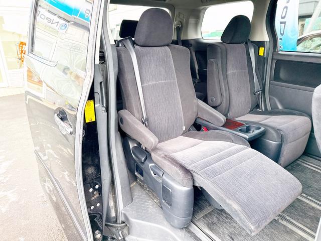 ヴェルファイア ２．４Ｚ　４ＷＤ　モデリスタエアロ　後期型　純正ナビ　後席モニター　パワースライド　２０ＡＷ　バックカメラ　３列シート　２列目オットマンシート　ＨＩＤ　スマートキー　ＭＴモード付　コーナーセンサー　ＥＴＣ（45枚目）