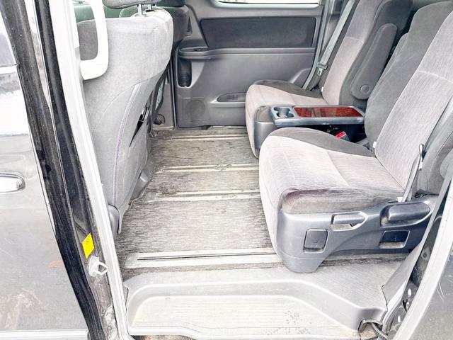 ヴェルファイア ２．４Ｚ　４ＷＤ　モデリスタエアロ　後期型　純正ナビ　後席モニター　パワースライド　２０ＡＷ　バックカメラ　３列シート　２列目オットマンシート　ＨＩＤ　スマートキー　ＭＴモード付　コーナーセンサー　ＥＴＣ（56枚目）