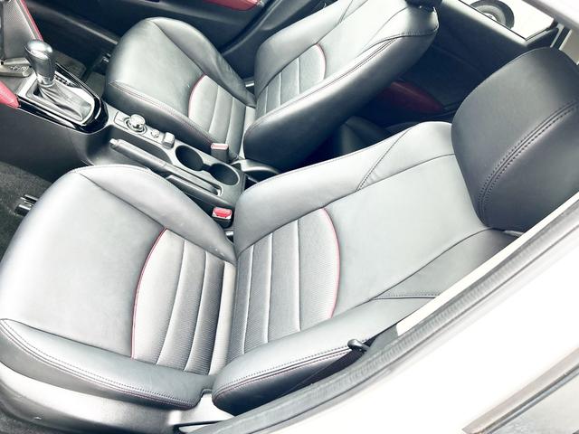 ＣＸ－３ ＸＤ　ツーリング　４ＷＤ　革シート　純正ナビ　フルセグＴＶ　バックカメラ　ローダウン　軽減ブレーキ　クルーズコントロール　スマートキー　アイドリングストップ　シートヒーター　ＭＴモード付　社外アルミ　横滑り防止（62枚目）