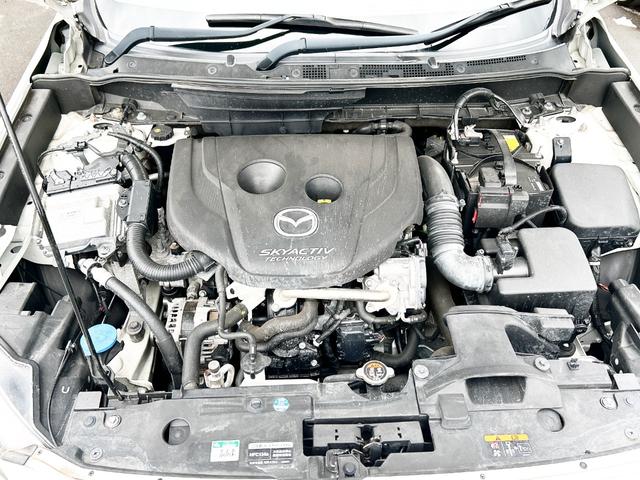ＣＸ－３ ＸＤ　ツーリング　４ＷＤ　革シート　純正ナビ　フルセグＴＶ　バックカメラ　ローダウン　軽減ブレーキ　クルーズコントロール　スマートキー　アイドリングストップ　シートヒーター　ＭＴモード付　社外アルミ　横滑り防止（73枚目）