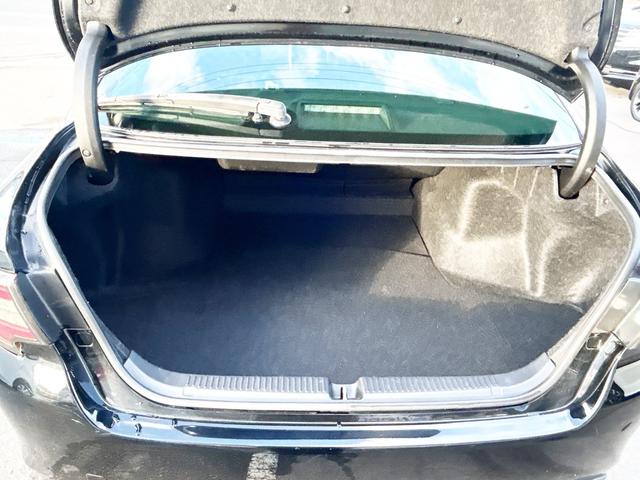 マークＸ ２５０Ｓ　Ｆｏｕｒ　４ＷＤ　本州仕入　純正ナビ　軽減ブレーキ　社外ライト　スマートキー　シートヒーター　クルーズコントロール　Ｂカメラ　純正アルミ　ＭＴモード付　フォグ　レーンキープアシスト　盗難防止装置　パワーシート（13枚目）