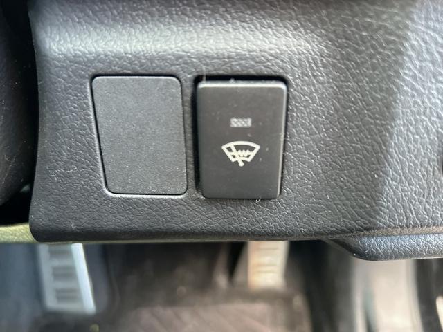 マークＸ ２５０Ｓ　Ｆｏｕｒ　４ＷＤ　本州仕入　純正ナビ　軽減ブレーキ　社外ライト　スマートキー　シートヒーター　クルーズコントロール　Ｂカメラ　純正アルミ　ＭＴモード付　フォグ　レーンキープアシスト　盗難防止装置　パワーシート（29枚目）