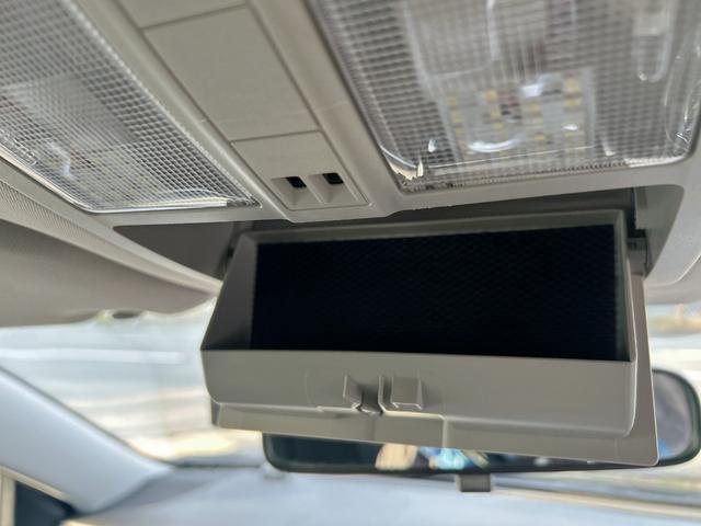 マークＸ ２５０Ｓ　Ｆｏｕｒ　４ＷＤ　本州仕入　純正ナビ　軽減ブレーキ　社外ライト　スマートキー　シートヒーター　クルーズコントロール　Ｂカメラ　純正アルミ　ＭＴモード付　フォグ　レーンキープアシスト　盗難防止装置　パワーシート（43枚目）