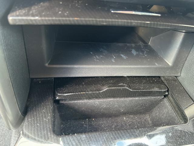 マークＸ ２５０Ｓ　Ｆｏｕｒ　４ＷＤ　本州仕入　純正ナビ　軽減ブレーキ　社外ライト　スマートキー　シートヒーター　クルーズコントロール　Ｂカメラ　純正アルミ　ＭＴモード付　フォグ　レーンキープアシスト　盗難防止装置　パワーシート（51枚目）