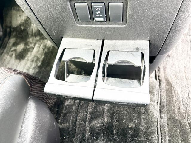 エルグランド ２５０ハイウェイスターＳ　４ＷＤ　本州仕入　両側パワースライドドア　純正ＨＤＤナビ　フルセグＴＶ　バックカメラ　後席モニター　純正ＬＥＤライト　純正フォグランプ　純正アルミ　ハーフレザーシート　クルーズコントロール　エンスタ（35枚目）