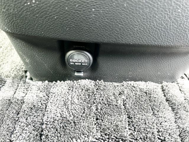 エルグランド ２５０ハイウェイスターＳ　４ＷＤ　本州仕入　両側パワースライドドア　純正ＨＤＤナビ　フルセグＴＶ　バックカメラ　後席モニター　純正ＬＥＤライト　純正フォグランプ　純正アルミ　ハーフレザーシート　クルーズコントロール　エンスタ（37枚目）