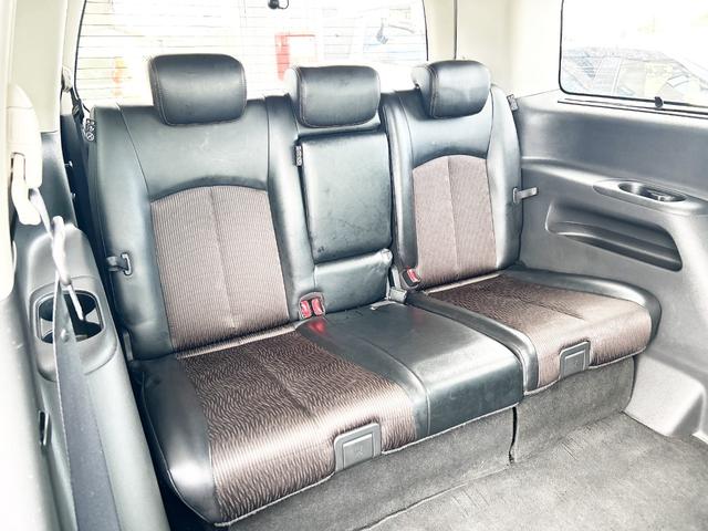 エルグランド ２５０ハイウェイスター　４ＷＤ　寒冷地仕様　純正ナビ　後席モニター　バックカメラ　両側パワースライド　２列目オットマンシート　ＬＥＤヘッドライト　スマートキー　横滑り防止　ＭＴモード　ハーフレザーシート　ＥＴＣ　純正アルミ（15枚目）