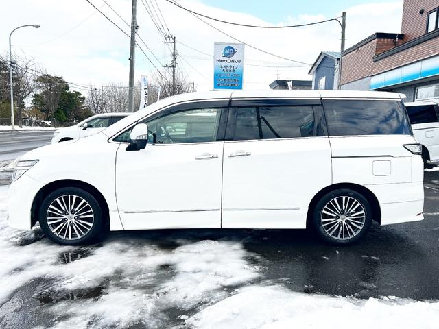 エルグランド ２５０ハイウェイスター　４ＷＤ　寒冷地仕様　純正ナビ　後席モニター　バックカメラ　両側パワースライド　２列目オットマンシート　ＬＥＤヘッドライト　スマートキー　横滑り防止　ＭＴモード　ハーフレザーシート　ＥＴＣ　純正アルミ（28枚目）