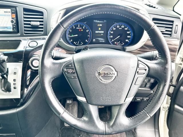 エルグランド ２５０ハイウェイスター　４ＷＤ　寒冷地仕様　純正ナビ　後席モニター　バックカメラ　両側パワースライド　２列目オットマンシート　ＬＥＤヘッドライト　スマートキー　横滑り防止　ＭＴモード　ハーフレザーシート　ＥＴＣ　純正アルミ（38枚目）