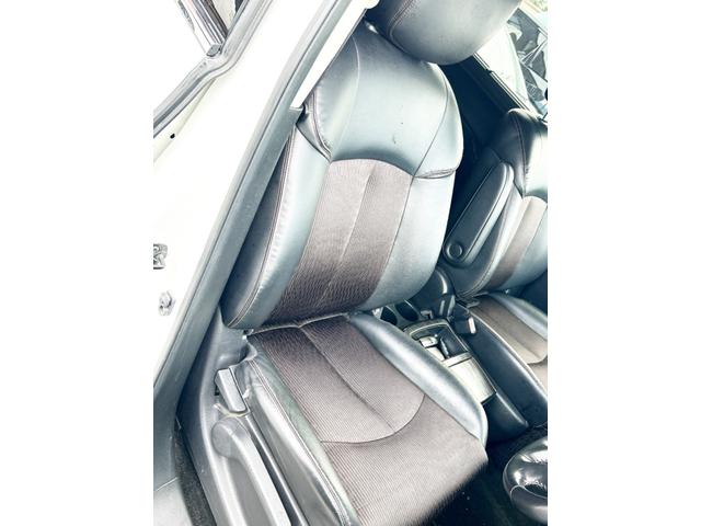 エルグランド ２５０ハイウェイスター　４ＷＤ　寒冷地仕様　純正ナビ　後席モニター　バックカメラ　両側パワースライド　２列目オットマンシート　ＬＥＤヘッドライト　スマートキー　横滑り防止　ＭＴモード　ハーフレザーシート　ＥＴＣ　純正アルミ（43枚目）