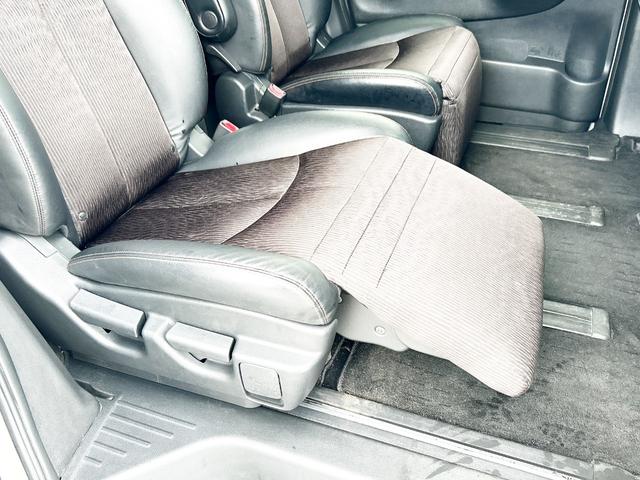 エルグランド ２５０ハイウェイスター　４ＷＤ　寒冷地仕様　純正ナビ　後席モニター　バックカメラ　両側パワースライド　２列目オットマンシート　ＬＥＤヘッドライト　スマートキー　横滑り防止　ＭＴモード　ハーフレザーシート　ＥＴＣ　純正アルミ（48枚目）